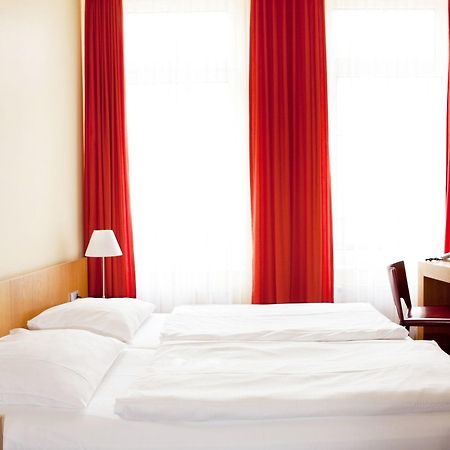 Vienna House Easy By Wyndham Rostock Hotel Szoba fotó