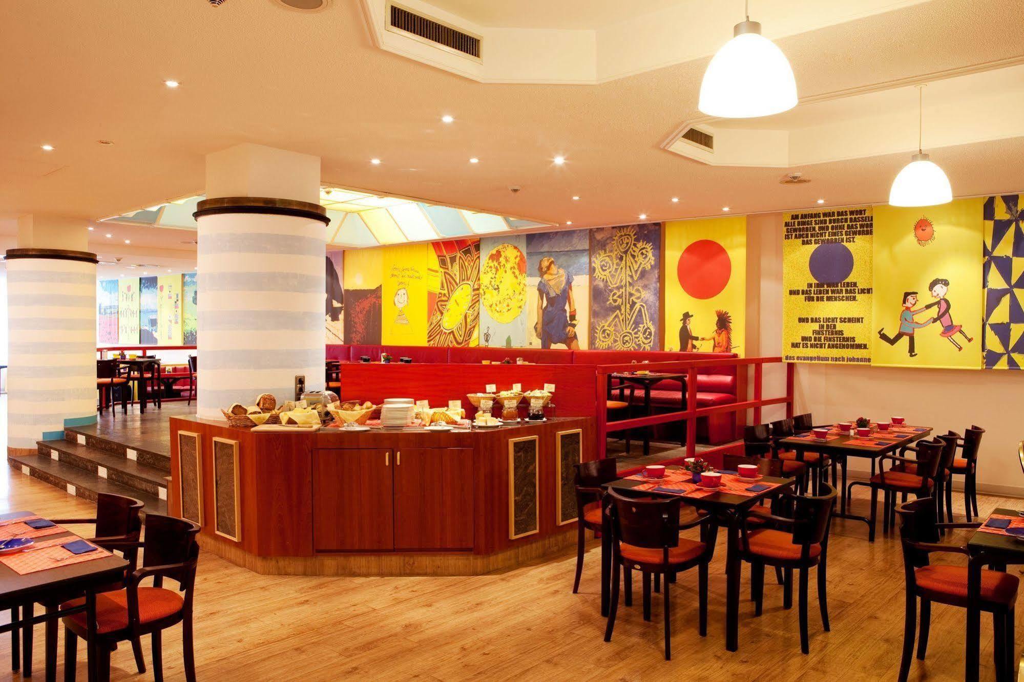 Vienna House Easy By Wyndham Rostock Hotel Étterem fotó